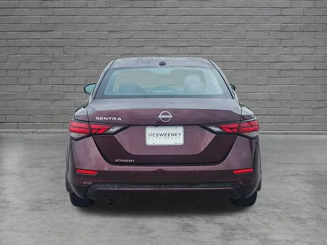 Used 2025 Gray Nissan SV image 4