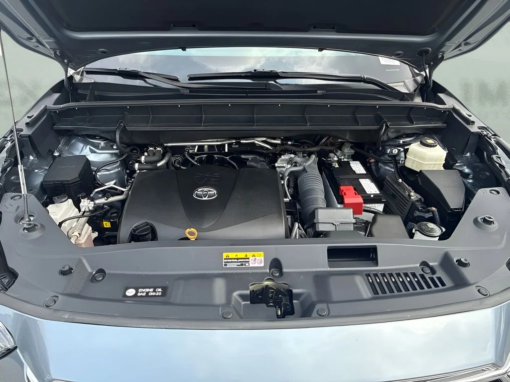 Used 2021 Blue Toyota Platinum image 34