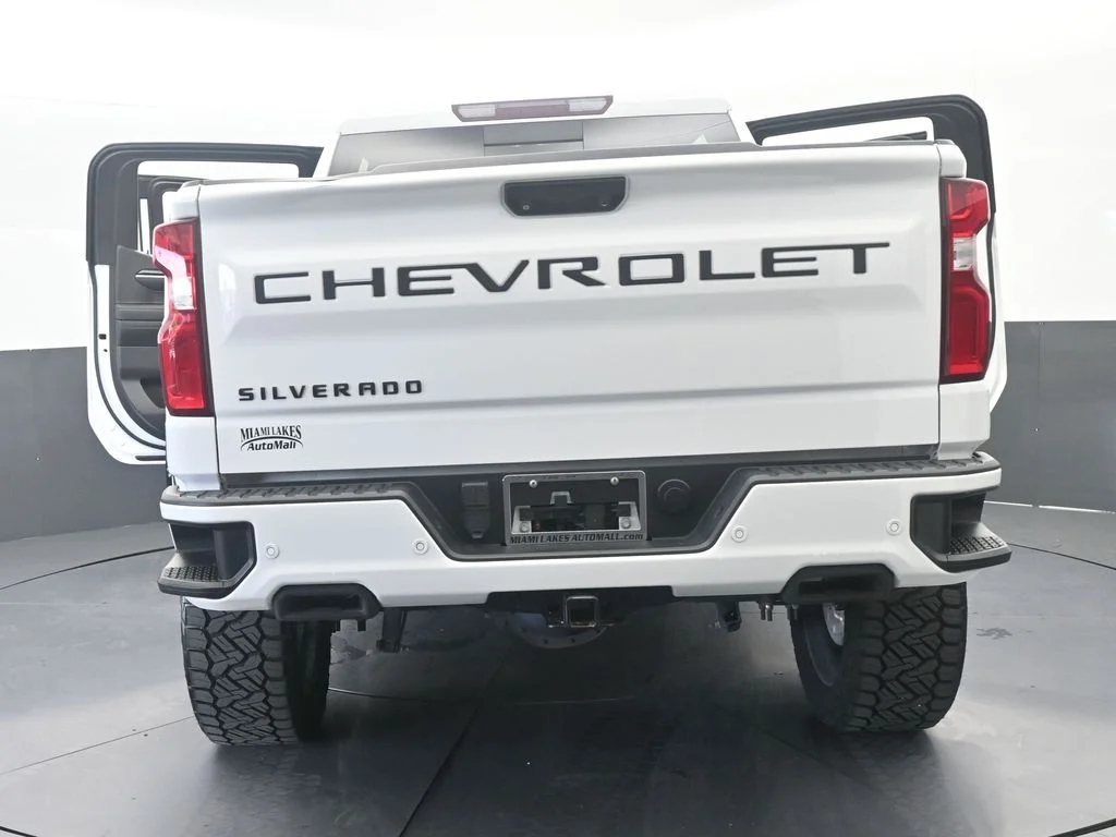 Used 2022 Summit White Chevrolet RST image 80