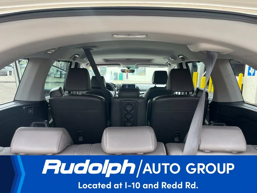 Used 2018 White Honda EX-L image 11