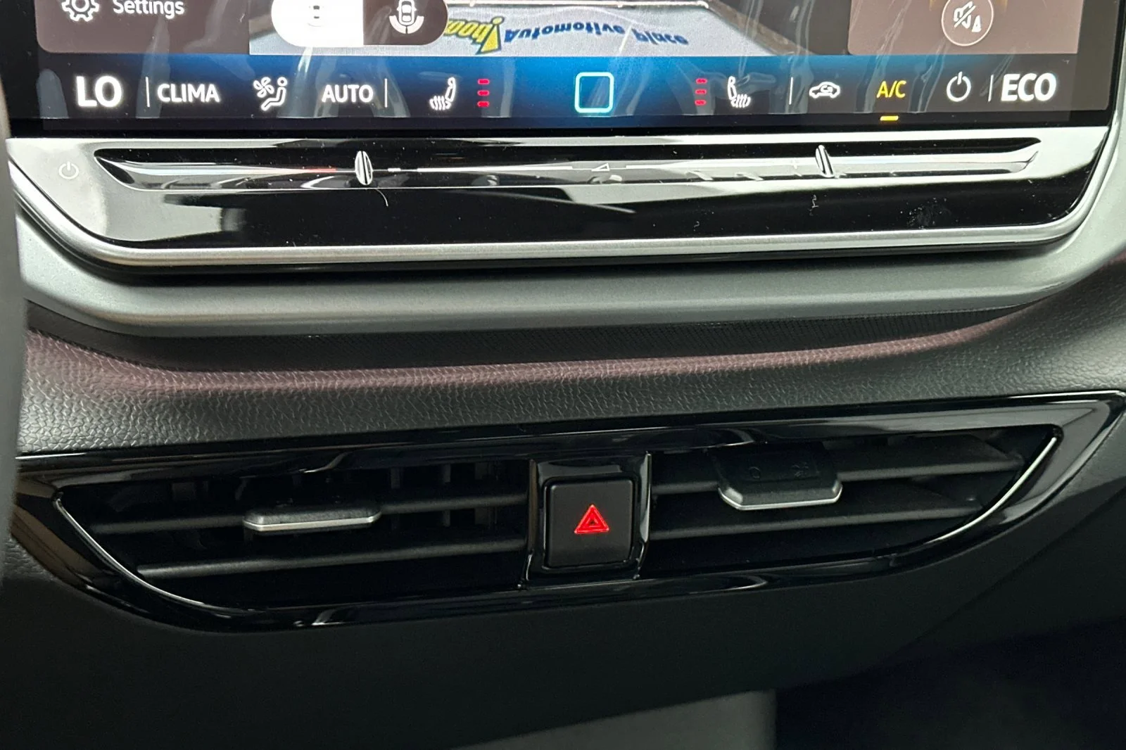 2025 Volkswagen ID.4 PRO - Photo 21
