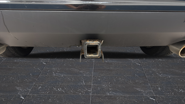 Used 2013 Tuxedo Black Metallic Ford Limited image 40