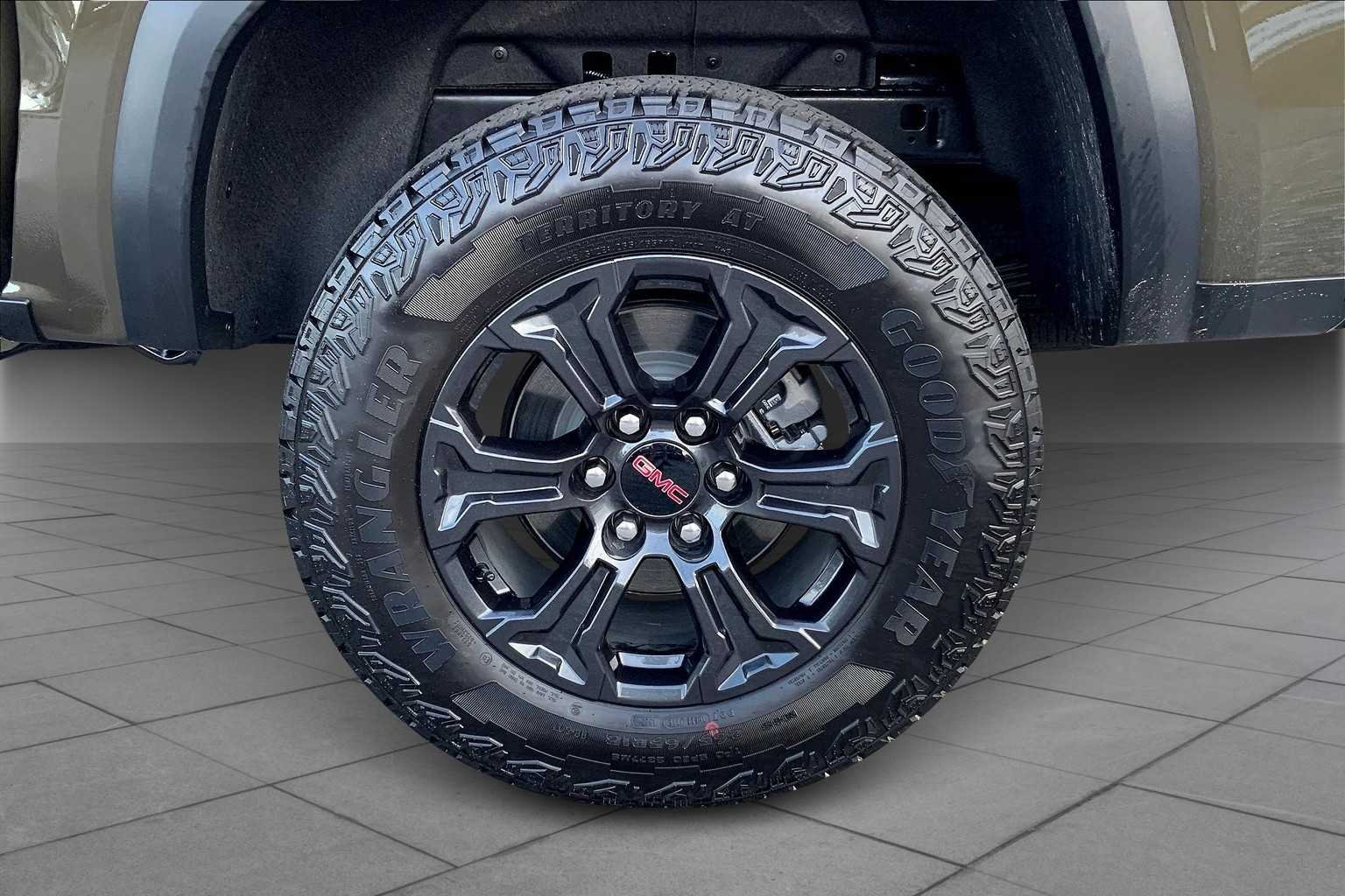 2025 GMC Canyon Elevation - Photo 11