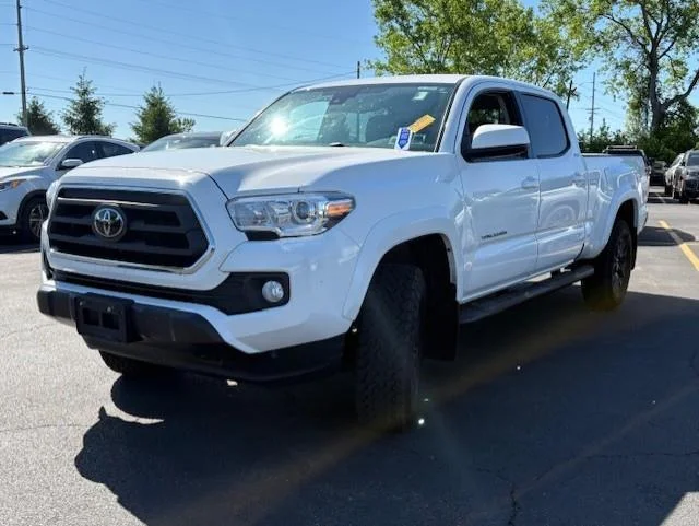 Used 2021 Super White Toyota SR5 image 3