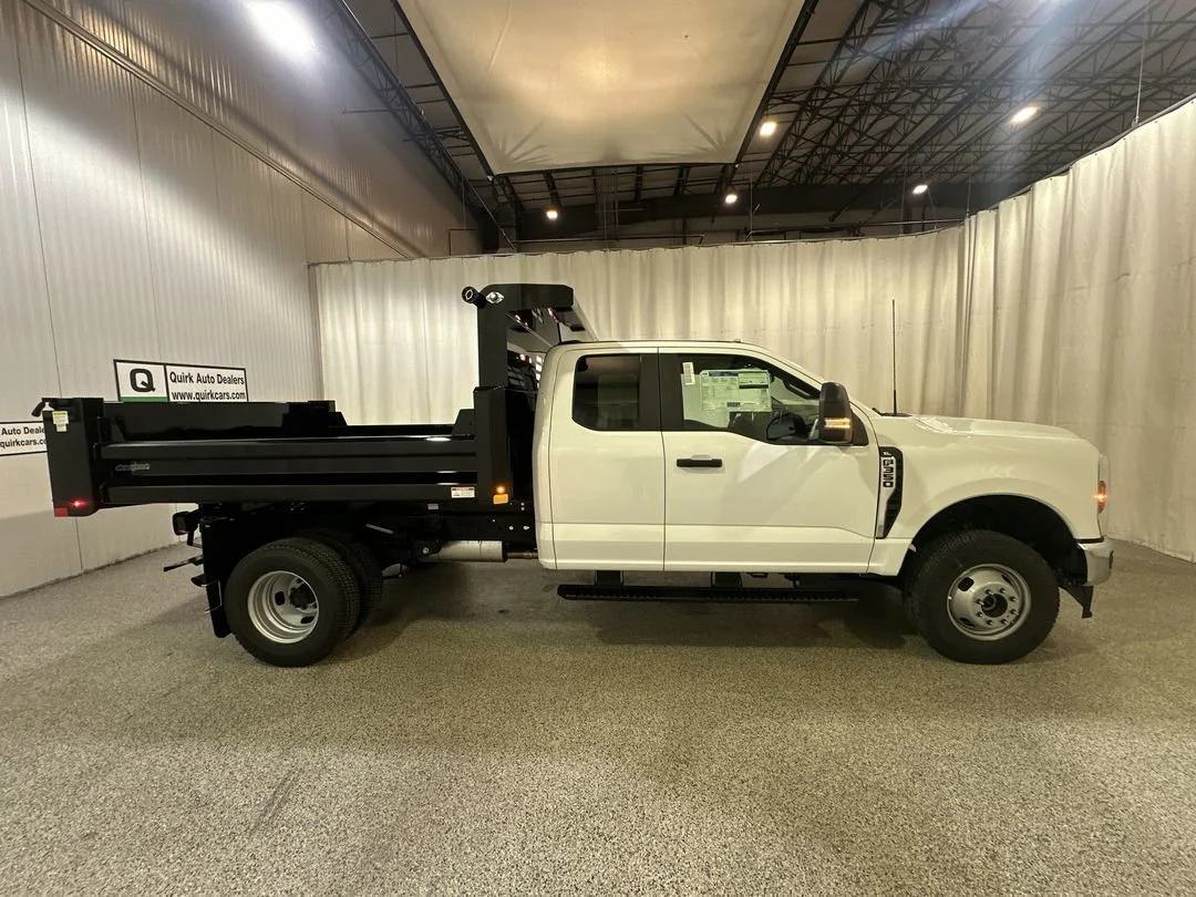 New 2026 Oxford White Ford F-350® XL image 5