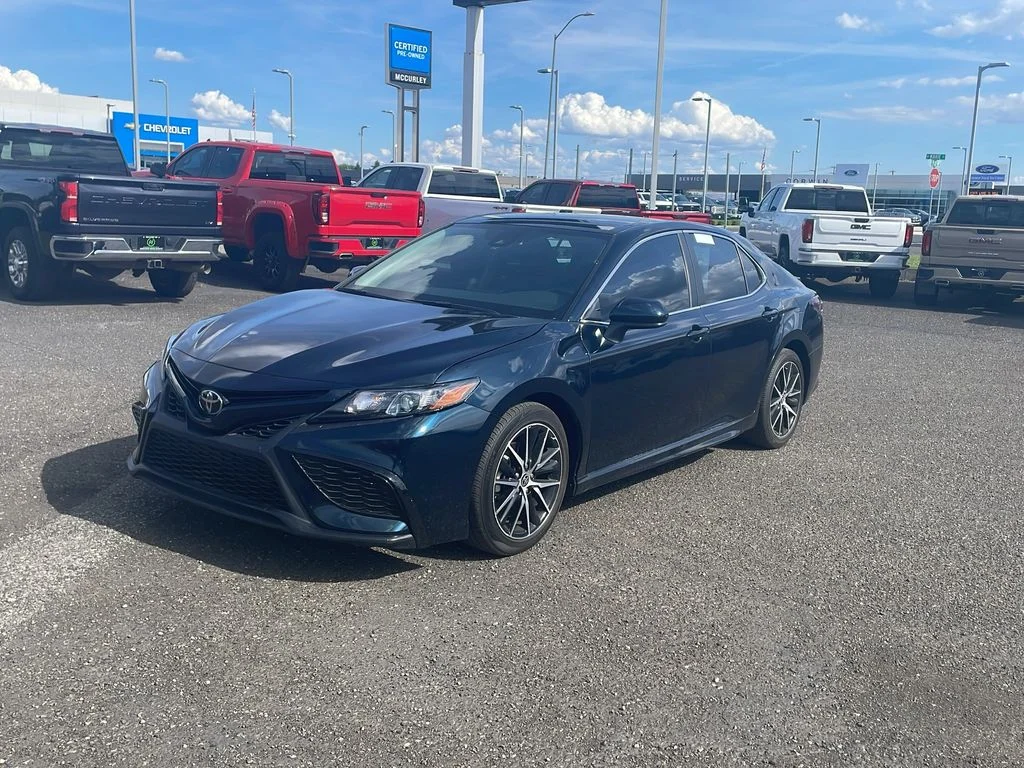 Used 2024 Pre-Dawn Grey Mica Toyota SE image 3