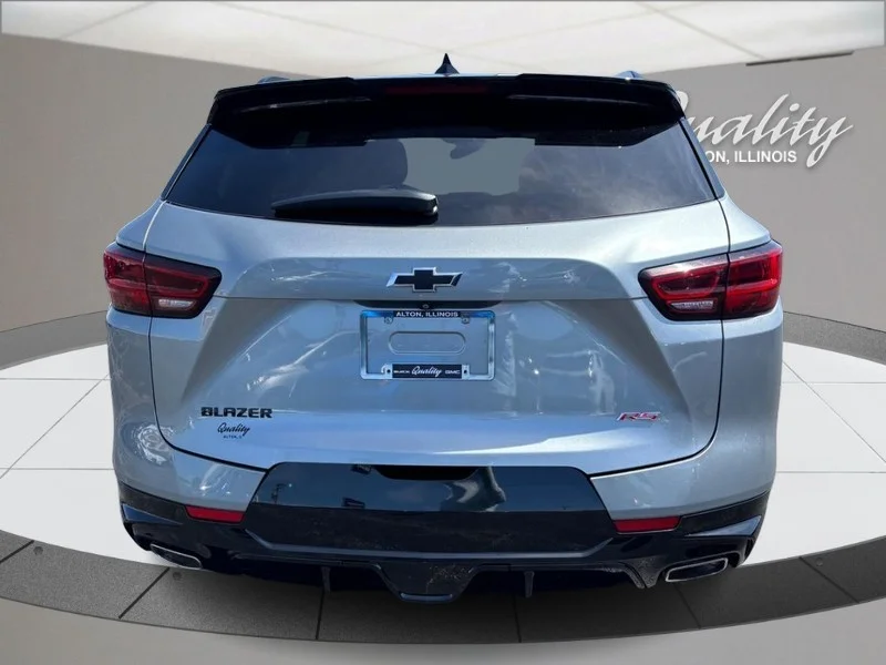 Used 2023 Sterling Gray Metallic Chevrolet RS image 5