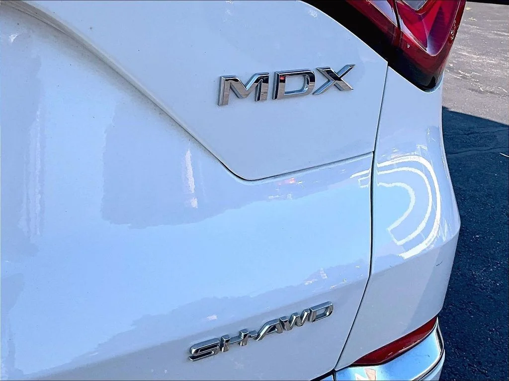 Used 2023 White Acura Technology image 8