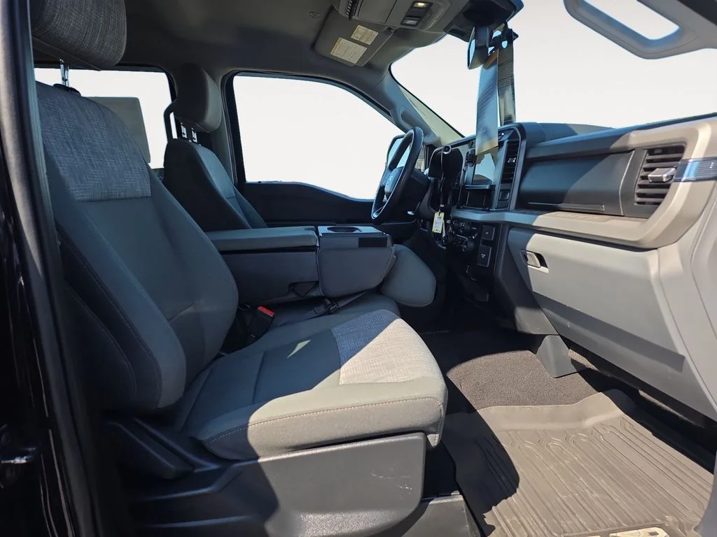 Used 2023 Antimatter Blue Metallic Ford XLT image 10