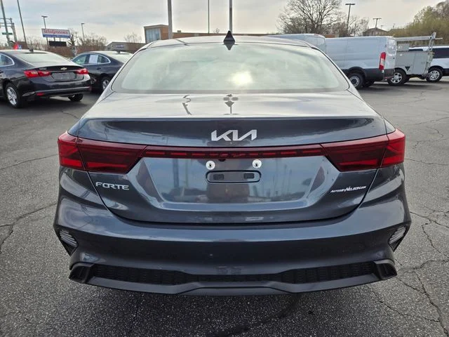 Used 2023 Gray Kia LXS image 7