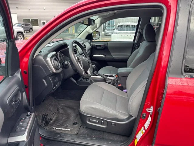 Used 2021 Red Toyota SR5 image 14