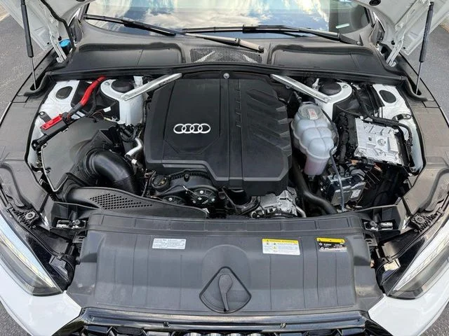 Used 2025 White Audi  image 39