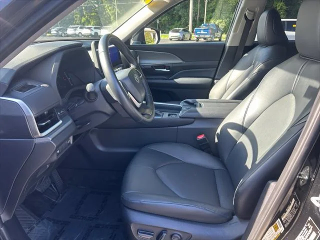 Certified Used 2024 MIDNIGHT BLACK METAL Toyota  image 9