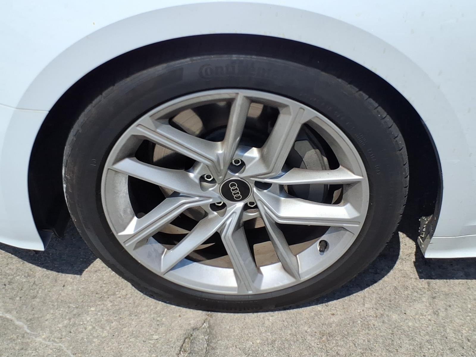 Used 2024  Audi S line Premium Plus image 4