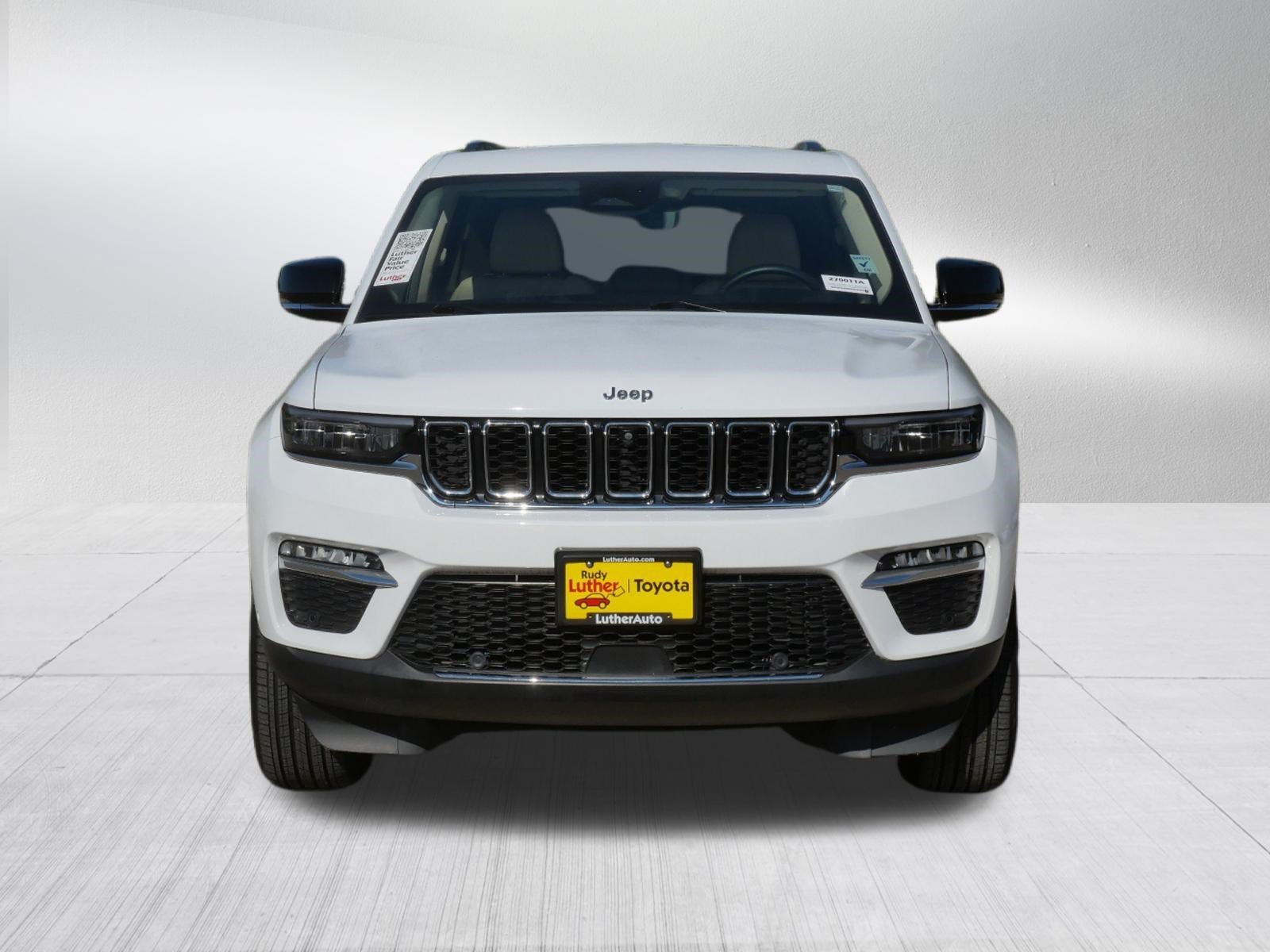 Used 2022 Jeep Grand Cherokee Limited with VIN 1C4RJHBG3N8572007 for sale in Golden Valley, Minnesota