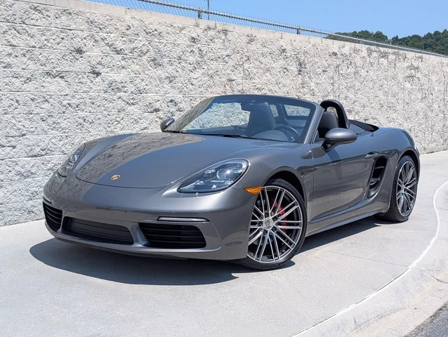 Pre-Owned 2022 Porsche 718 Boxster S