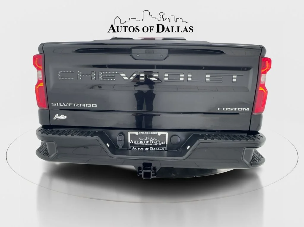 Used 2022 Black Chevrolet Custom image 9