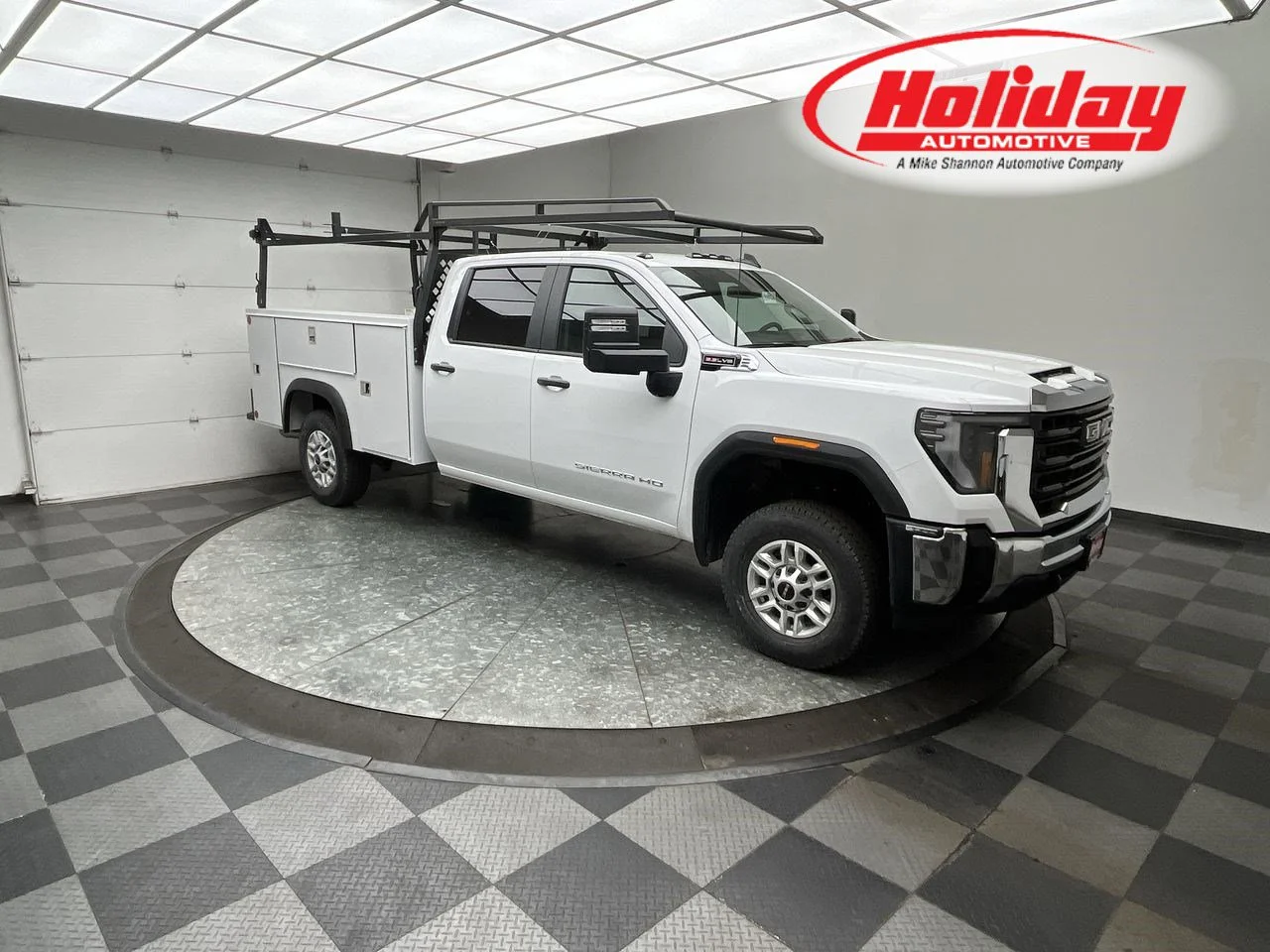 2026 GMC Sierra 4WD Crew Cab Standard Box Pro's photo