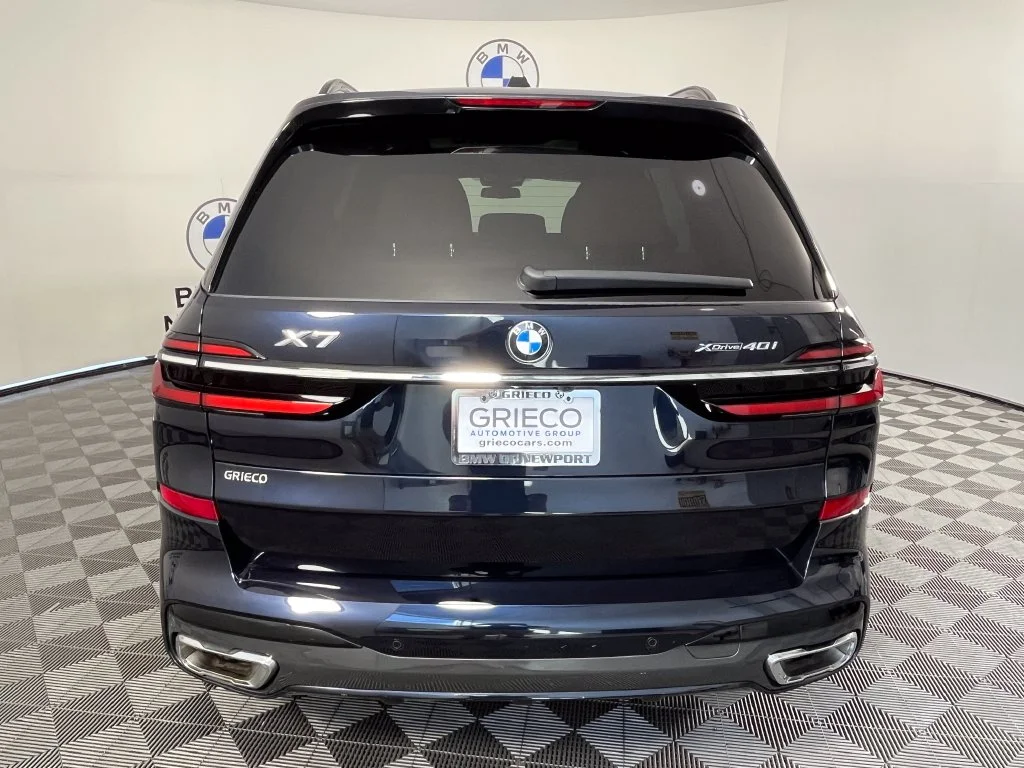 Used 2024 Carbon Black Metallic BMW xDrive40i image 12