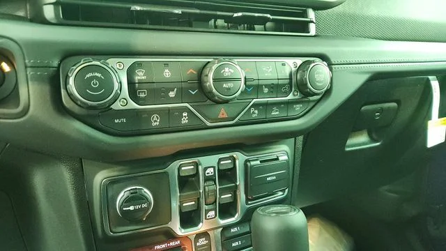 New 2026 Reign Exterior Paint Jeep Rubicon X image 23