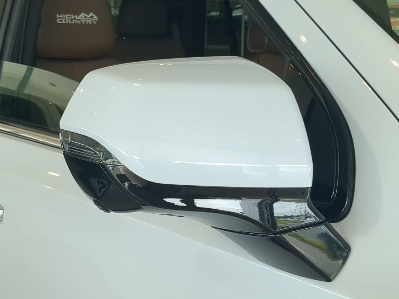 New 2026 Polar White Tricoat Chevrolet High Country image 10