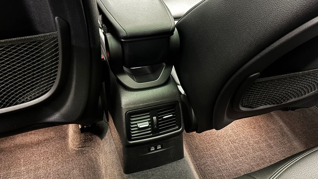 Used 2019 Gray BMW xDrive28i image 30