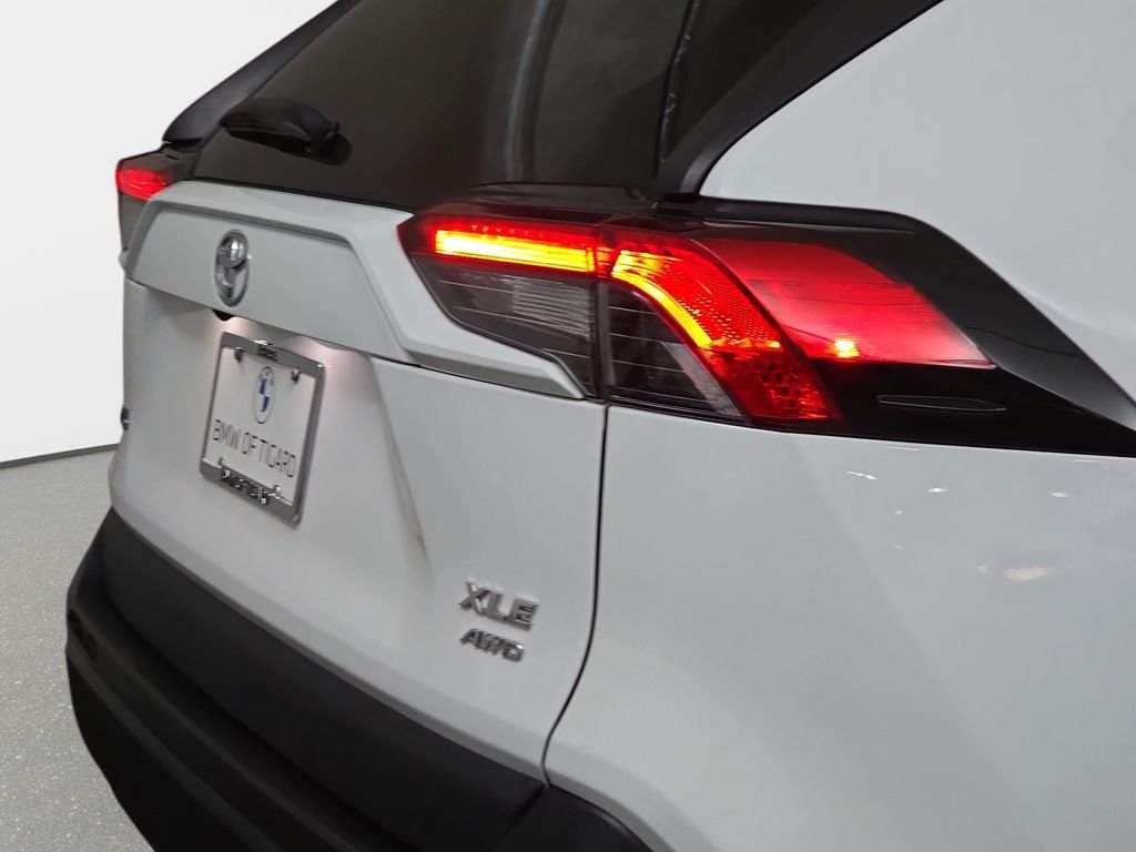 Used 2021 Super White Toyota XLE image 33
