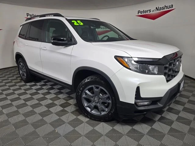 Used 2025 White Honda TrailSport image 1