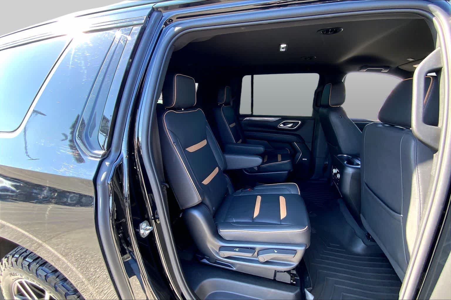Used 2023 Onyx Black GMC AT4 image 33