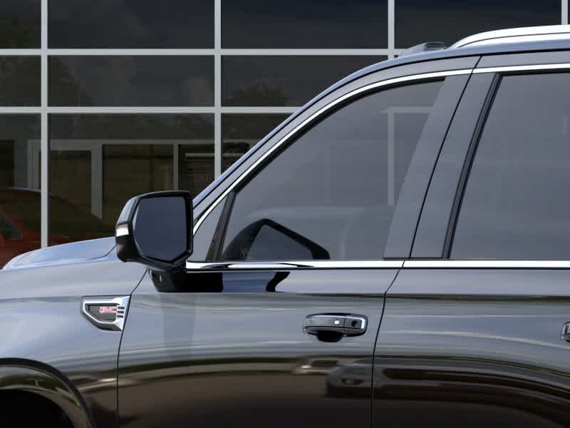 2026 GMC Yukon Denali - Photo 12