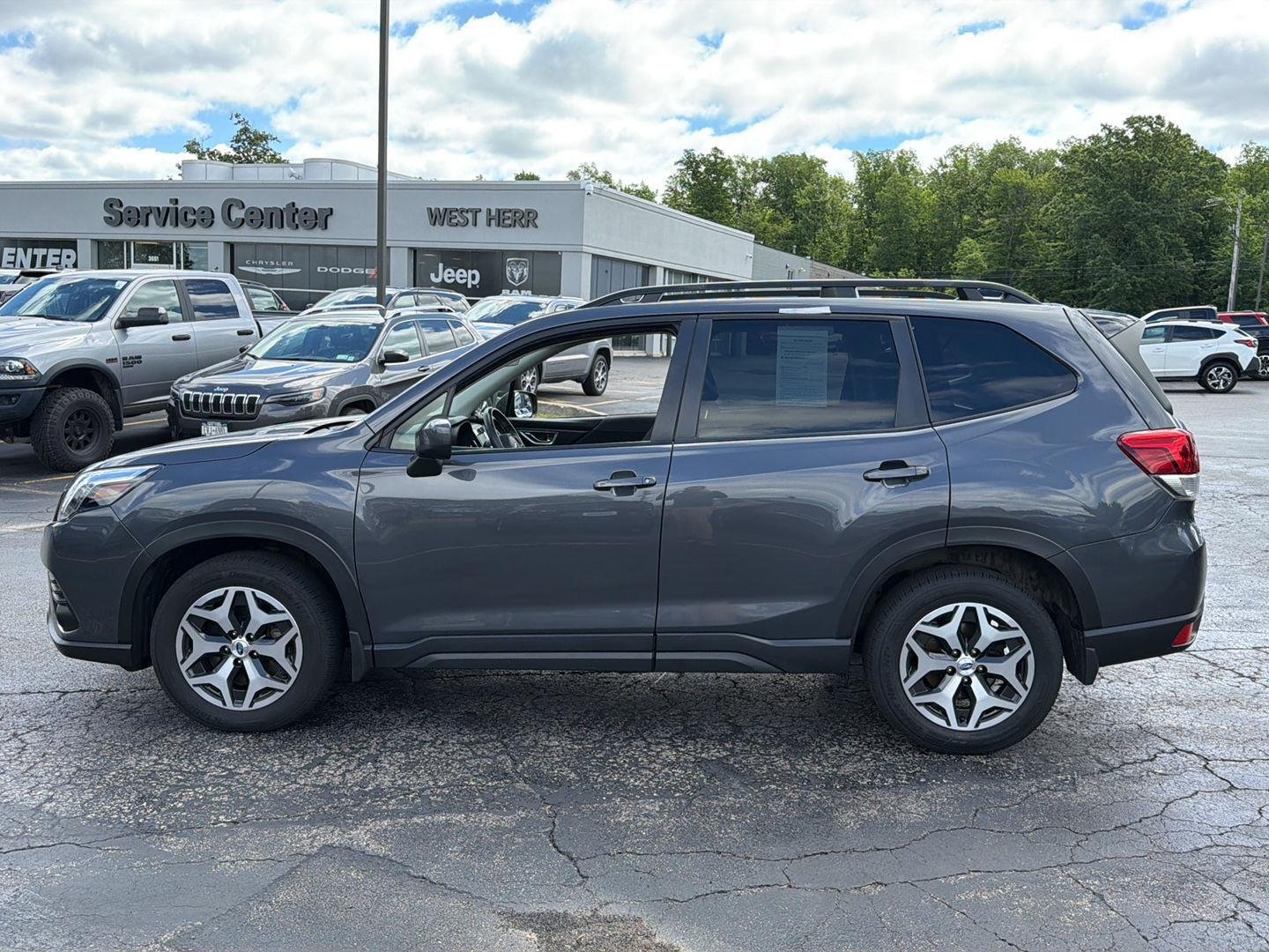 Used 2024 Magnetite Gray Metallic Subaru Premium image 11
