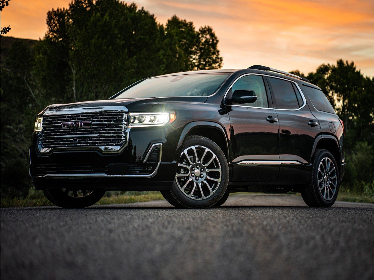 Used 2023 Summit White GMC Denali image 1