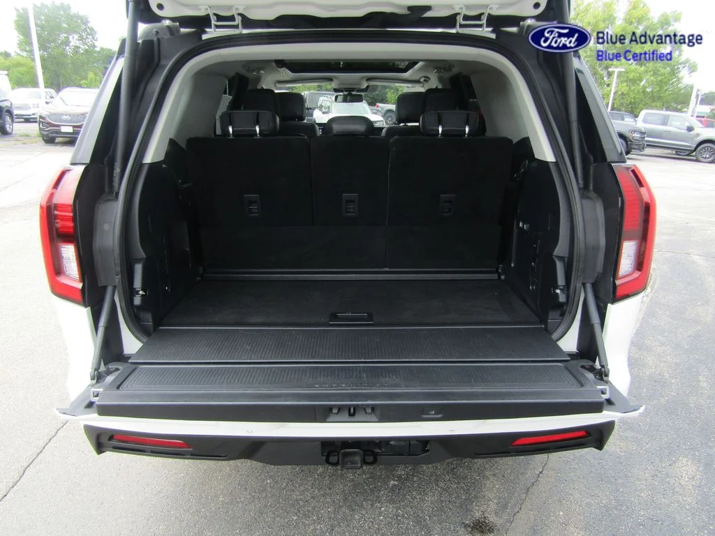 Certified Used 2025 Star White Ford Active image 48