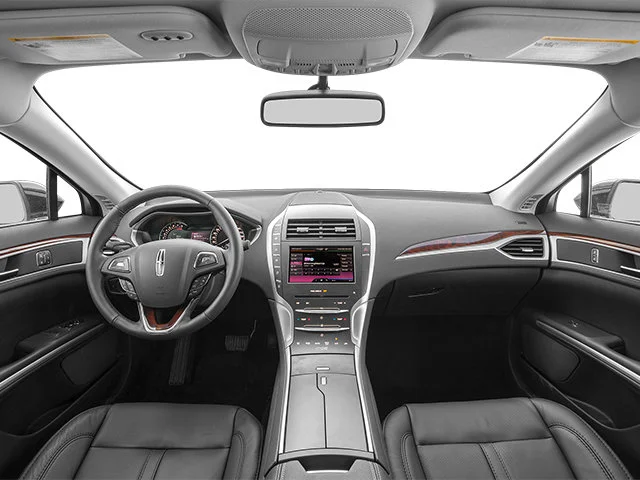 Used 2013 Bordeaux Lincoln  image 7