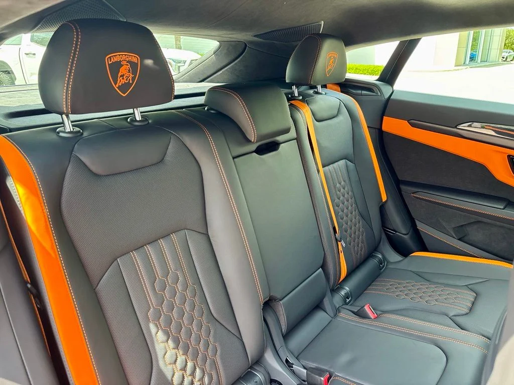 New 2026 Vl/Verde Lares Lamborghini SE image 24