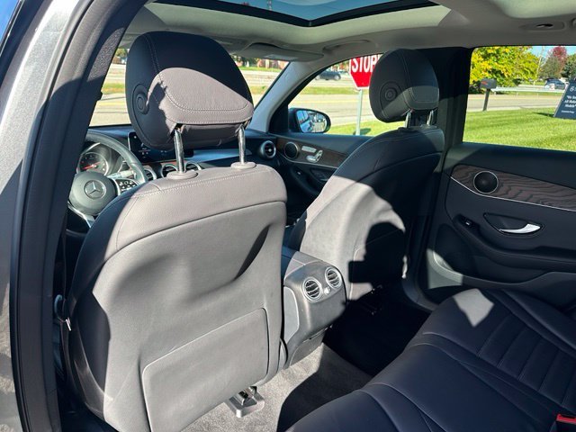 Used 2020 Gray Mercedes-Benz GLC 300 image 18