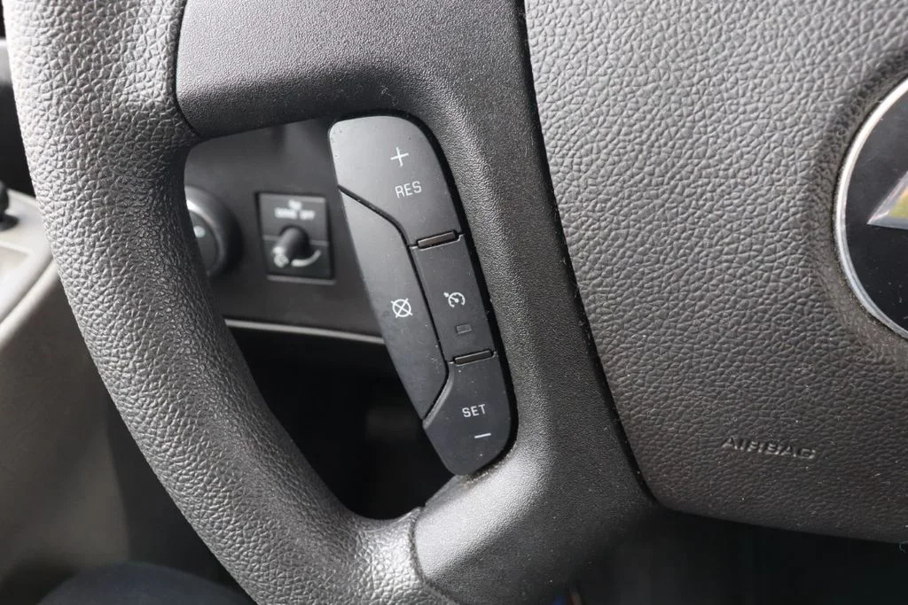 Used 2024 White Chevrolet Work Van image 18