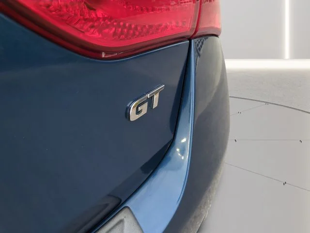 Used 2016 Blue Hyundai Base image 9
