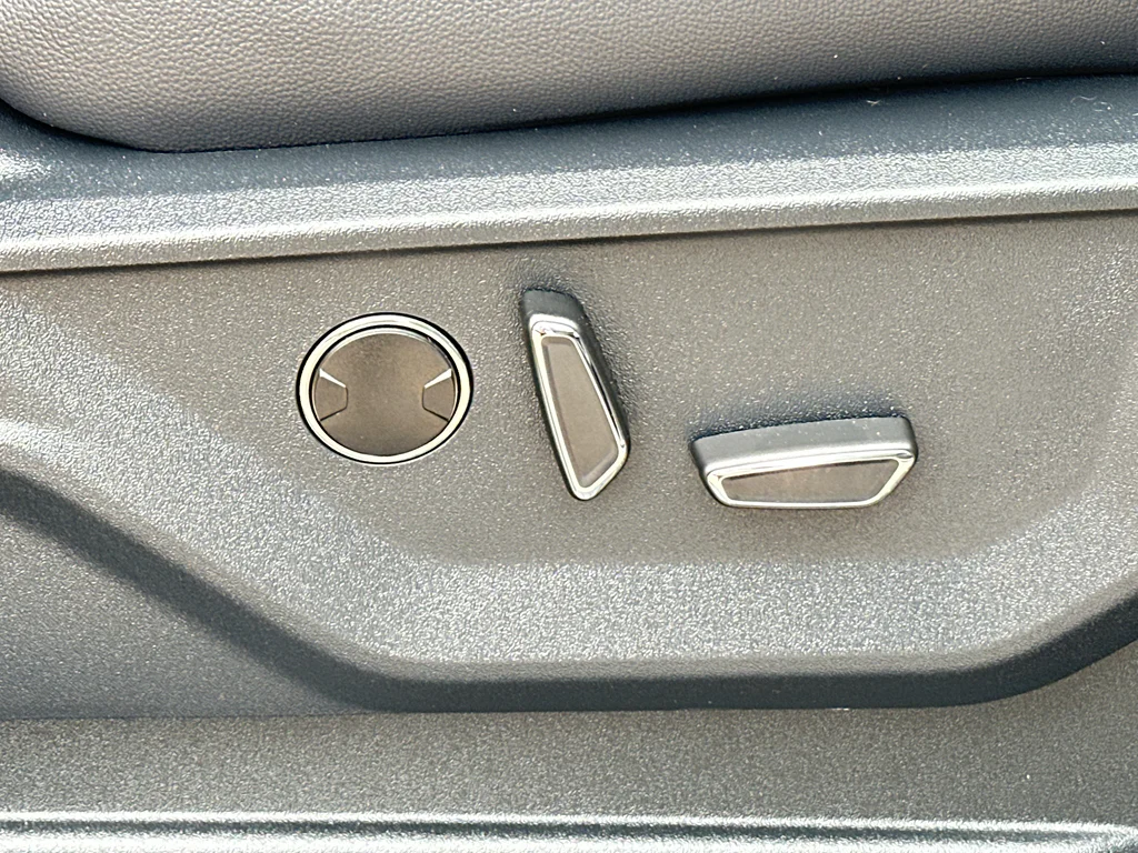 2025 Ford F-150 Lariat - Photo 36