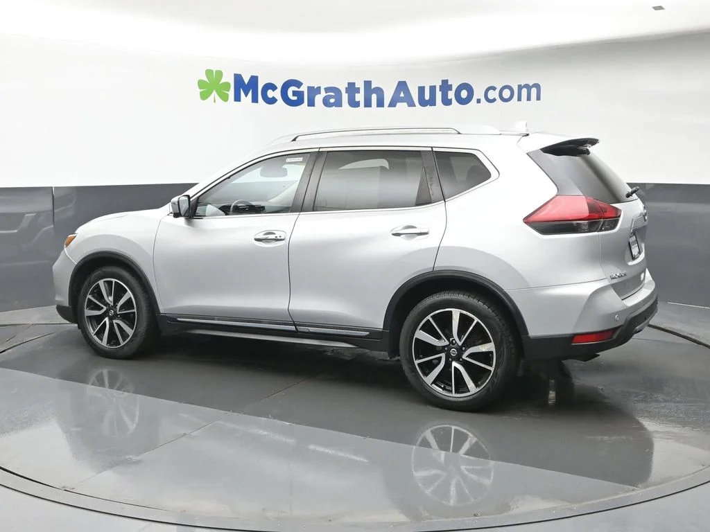 Used 2019 Silver Nissan SL image 21