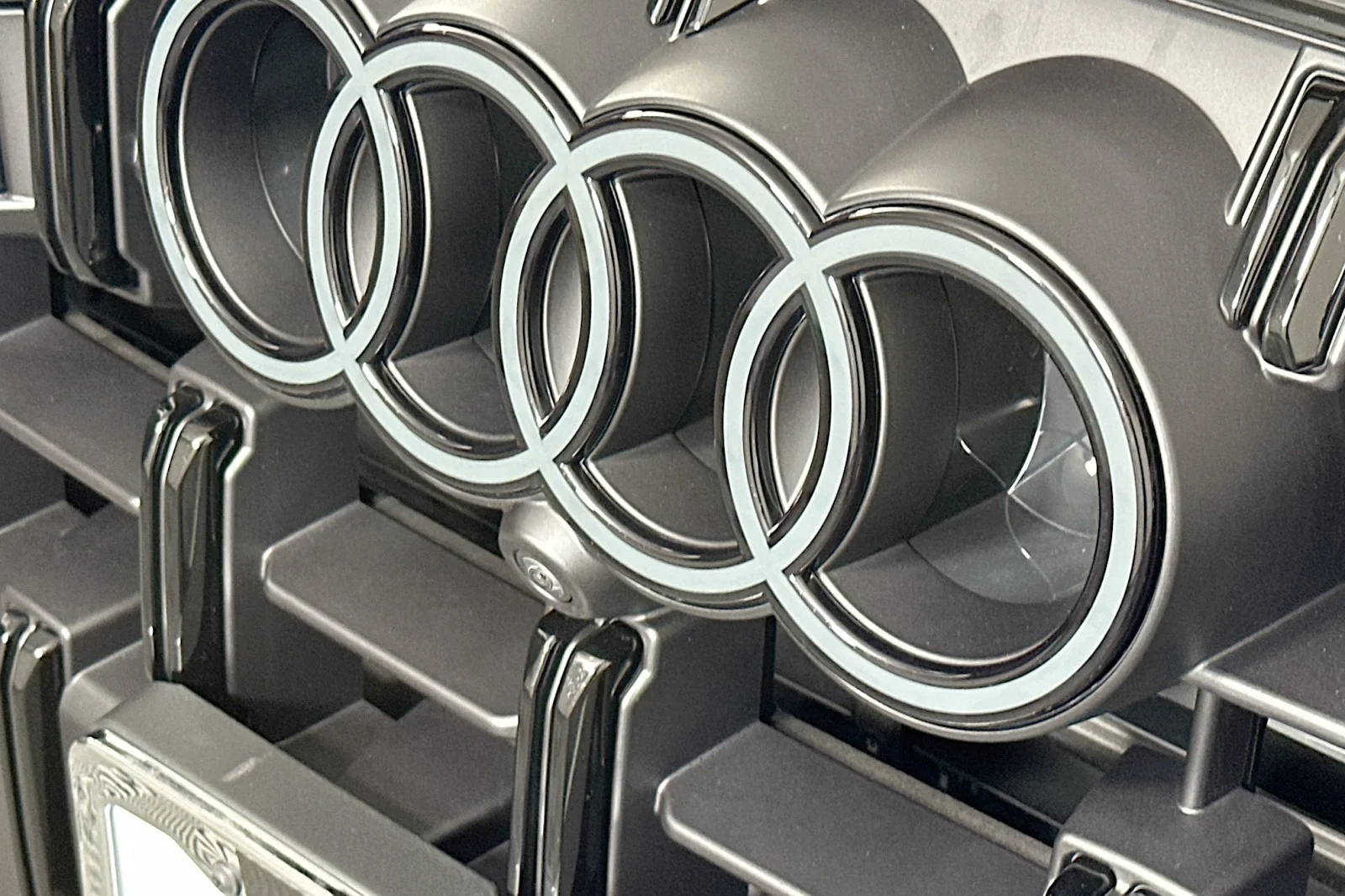 2026 Audi Q7 Premium - Photo 14
