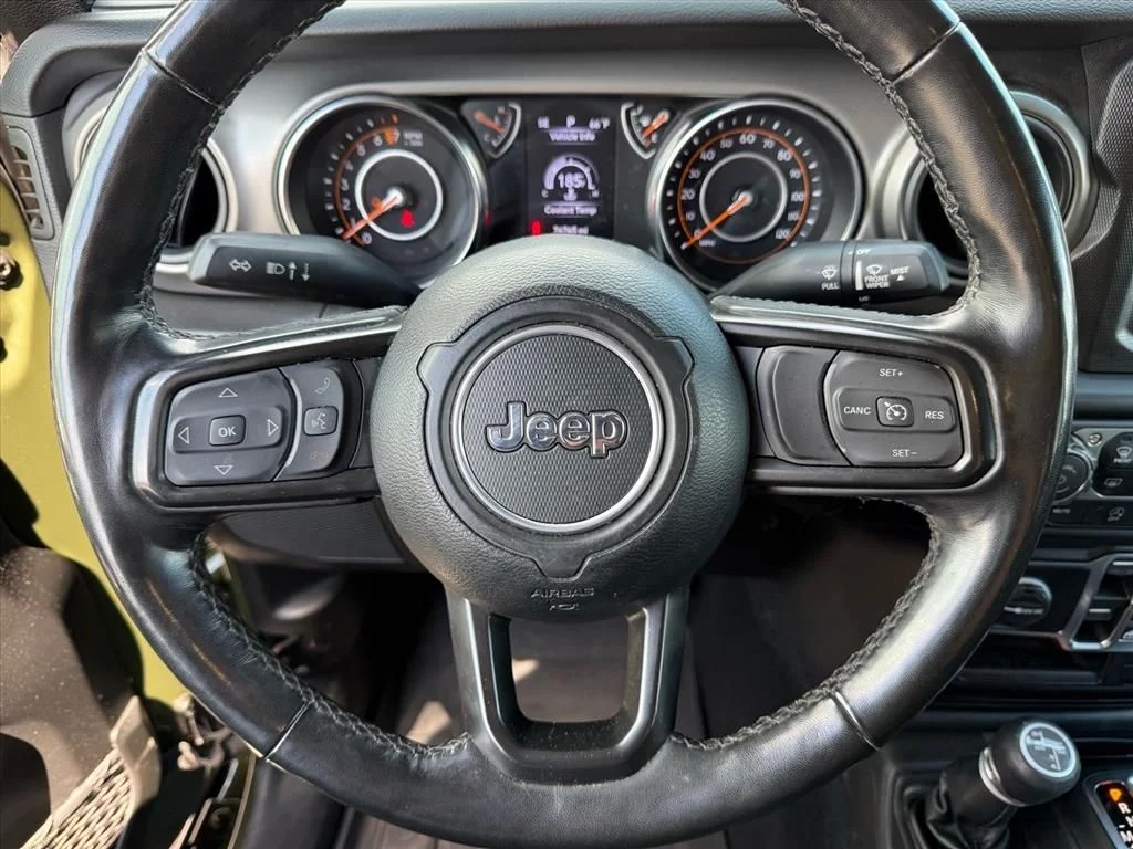 Used 2022 Green Jeep Willys image 23