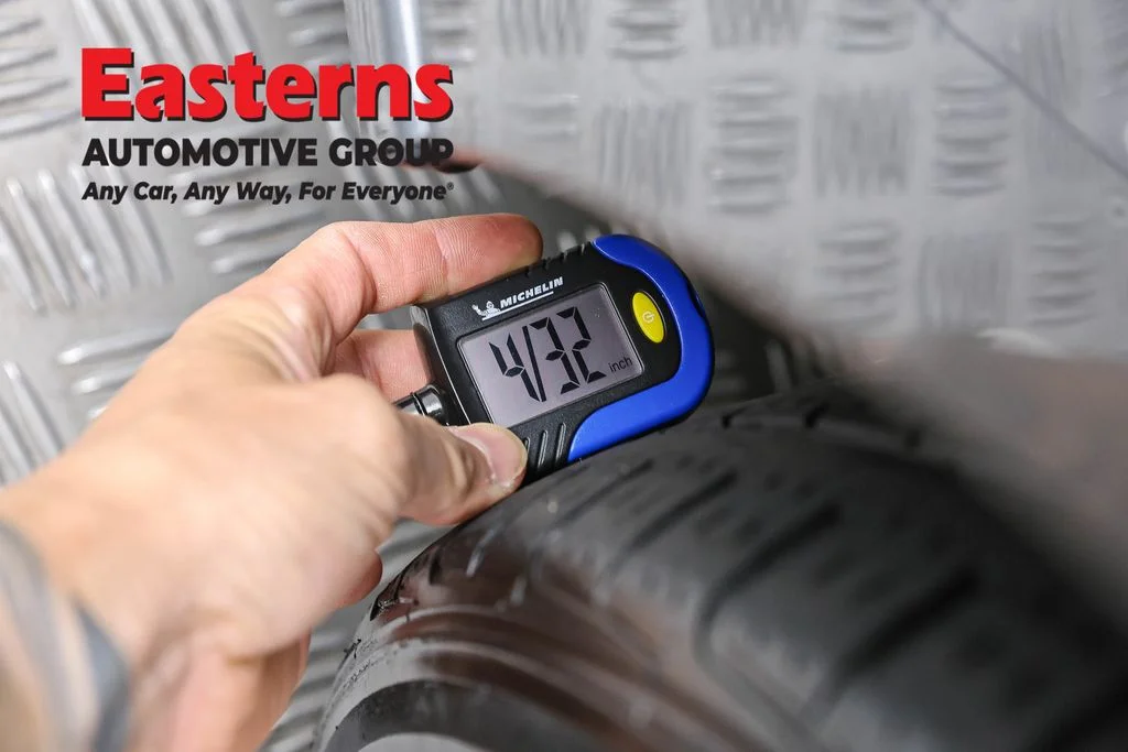 Used 2024 Gray Nissan SV image 28