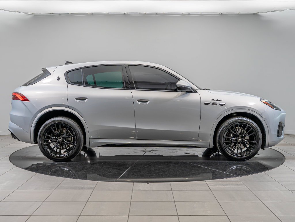 Used 2024 Bianco Astro Metallic Maserati Modena image 11