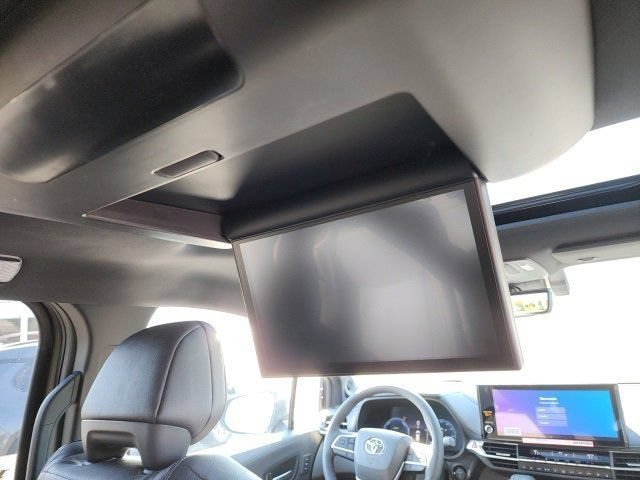 Used 2025 Midnight Black Metallic Toyota Platinum image 18