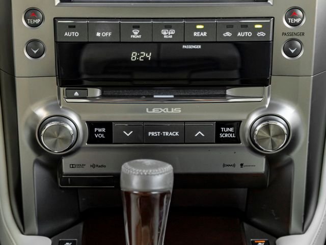 Used 2019 Starfire Pearl Lexus 460 image 20