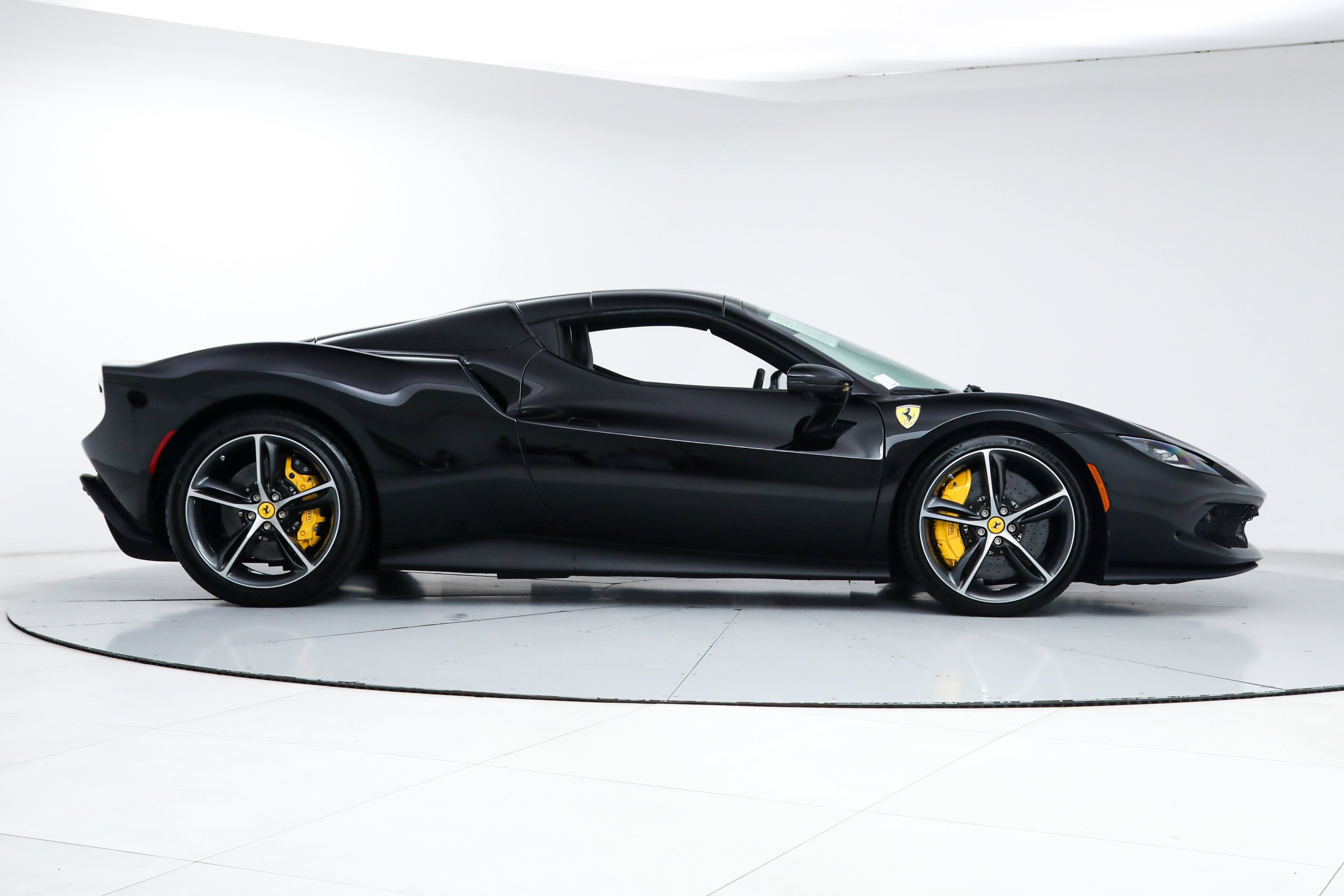 Used 2024 Black Ferrari  image 27