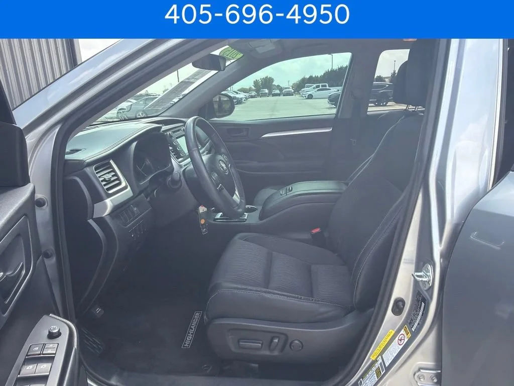 Pre-Owned 2015 Toyota Highlander LE Plus