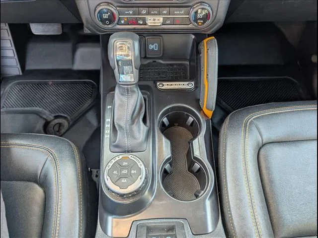 Used 2024 Green Metallic Ford Badlands image 12