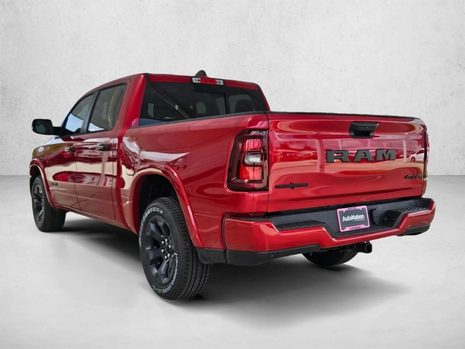 New 2026 Molten Red Pearl-Coat Exterior Paint RAM Lone Star image 9